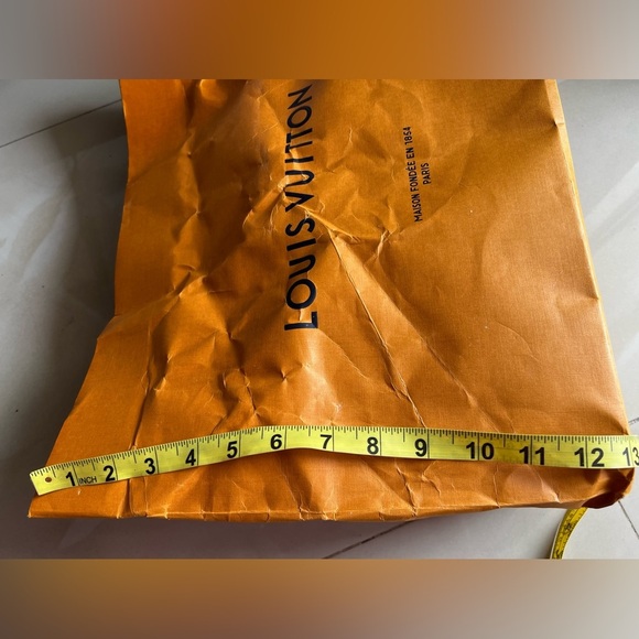 Louis vuitton large shopping bag - Picture 9 of 16